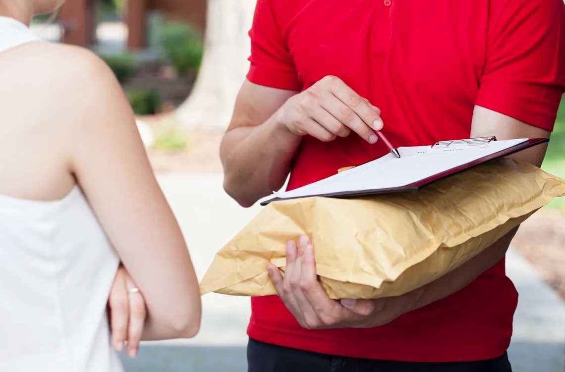 Man asking for package signature | Bearcat Express Same-Day Courier Delivery Augusta GA, Athens GA and Atlanta GA